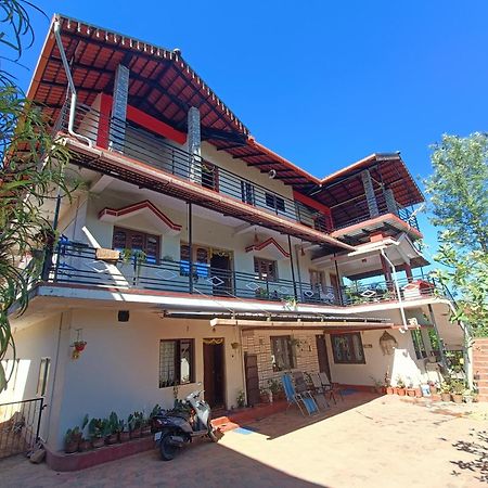 Coorg Girinivas Homestay 102 Madikeri Ruang foto