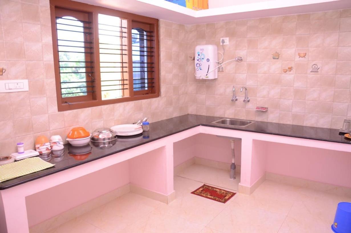 Coorg Girinivas Homestay 102 Madikeri Bagian luar foto