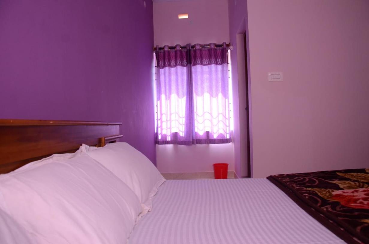 Coorg Girinivas Homestay 102 Madikeri Bagian luar foto